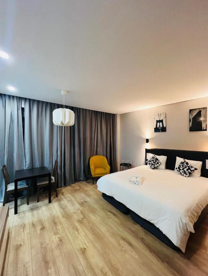 Apartamento Sociedade Farmaceutica Lisboa Eksteriør billede