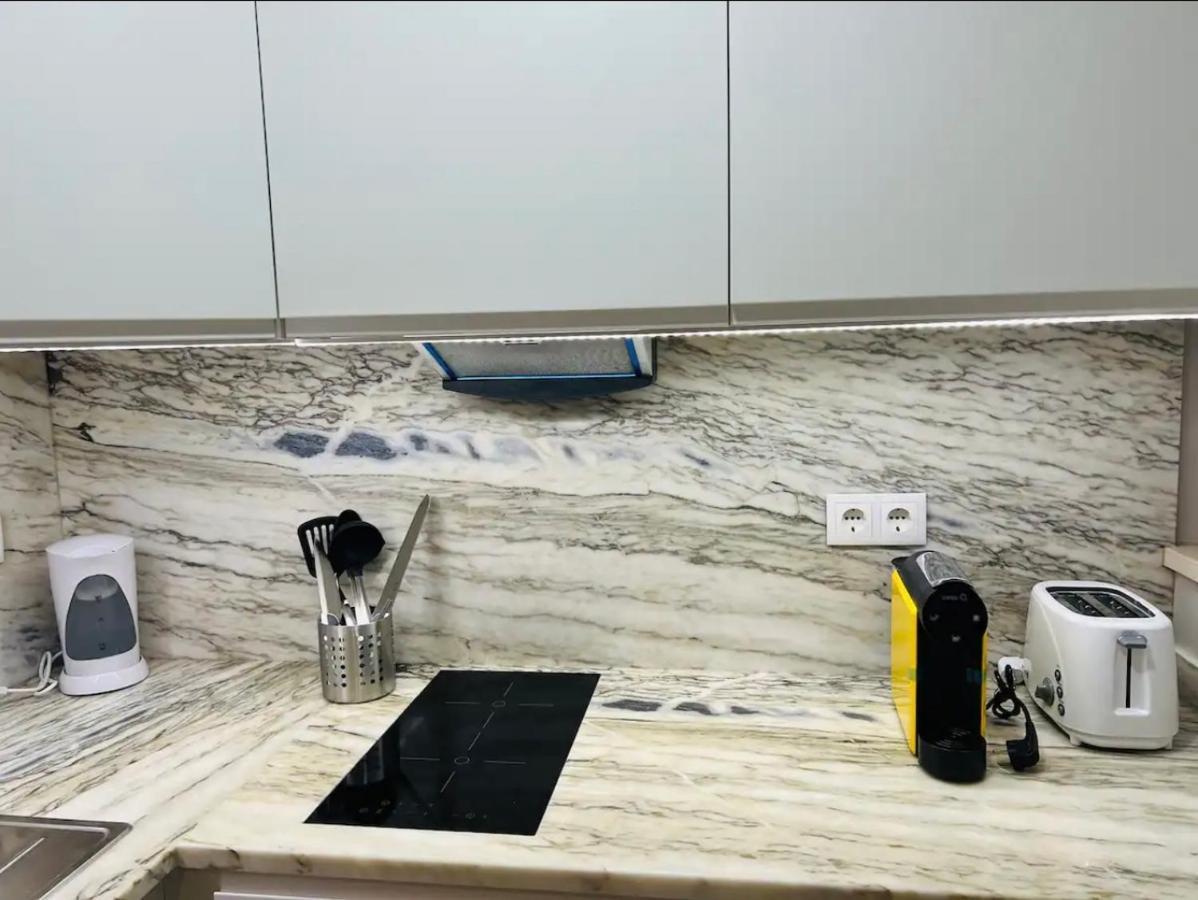 Apartamento Sociedade Farmaceutica Lisboa Eksteriør billede