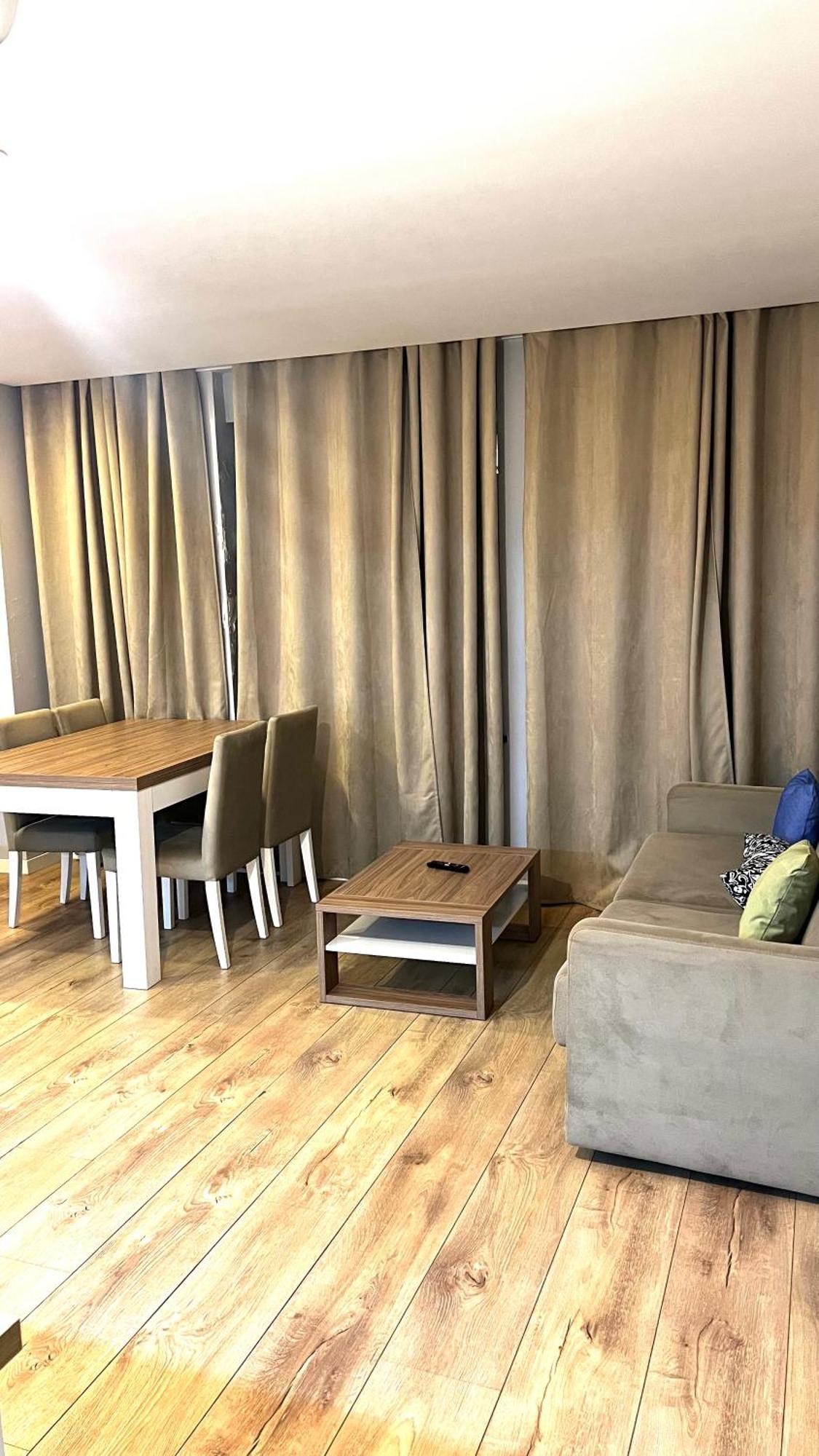 Apartamento Sociedade Farmaceutica Lisboa Eksteriør billede