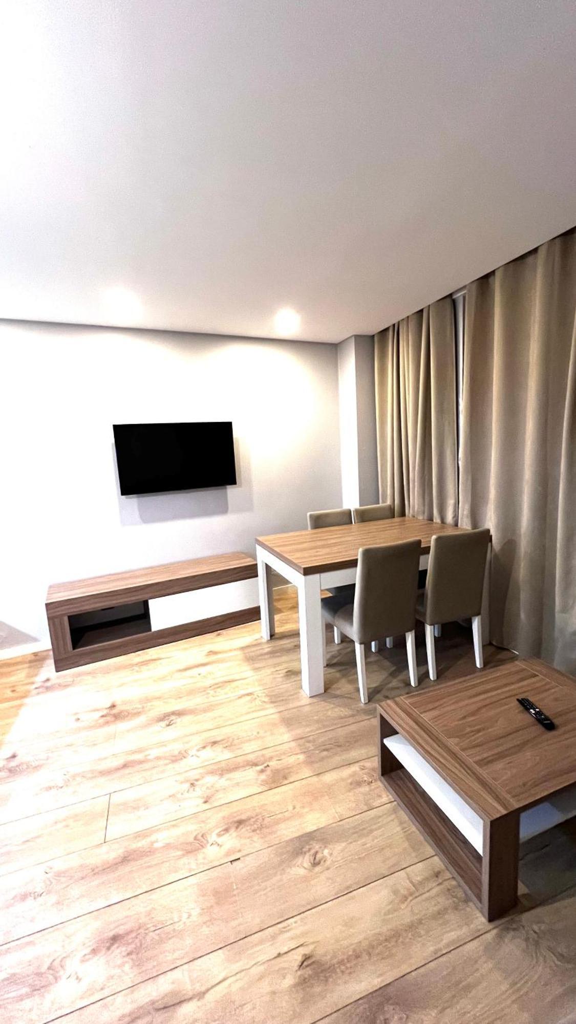 Apartamento Sociedade Farmaceutica Lisboa Eksteriør billede