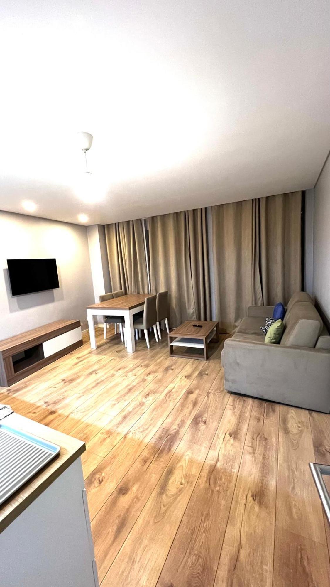 Apartamento Sociedade Farmaceutica Lisboa Eksteriør billede