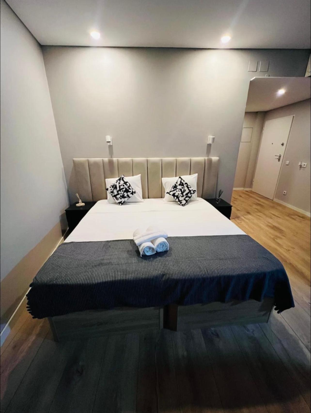Apartamento Sociedade Farmaceutica Lisboa Eksteriør billede